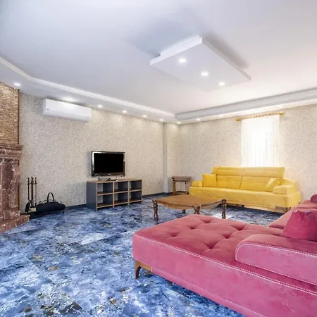With Private Pool And Garden In Kartepe Vakantiehuis Izmit