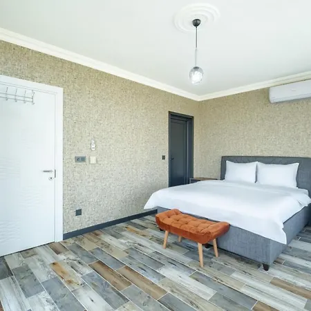 Casa de Férias With Private Pool And Garden In Kartepe Izmit