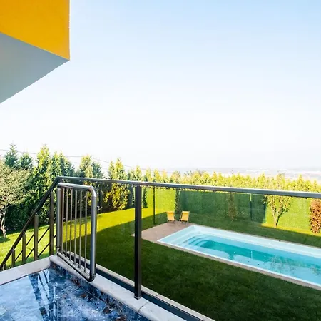 Casa de Férias With Private Pool And Garden In Kartepe Izmit